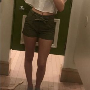 ARMY GREEN FOREVER 21 SHORTS